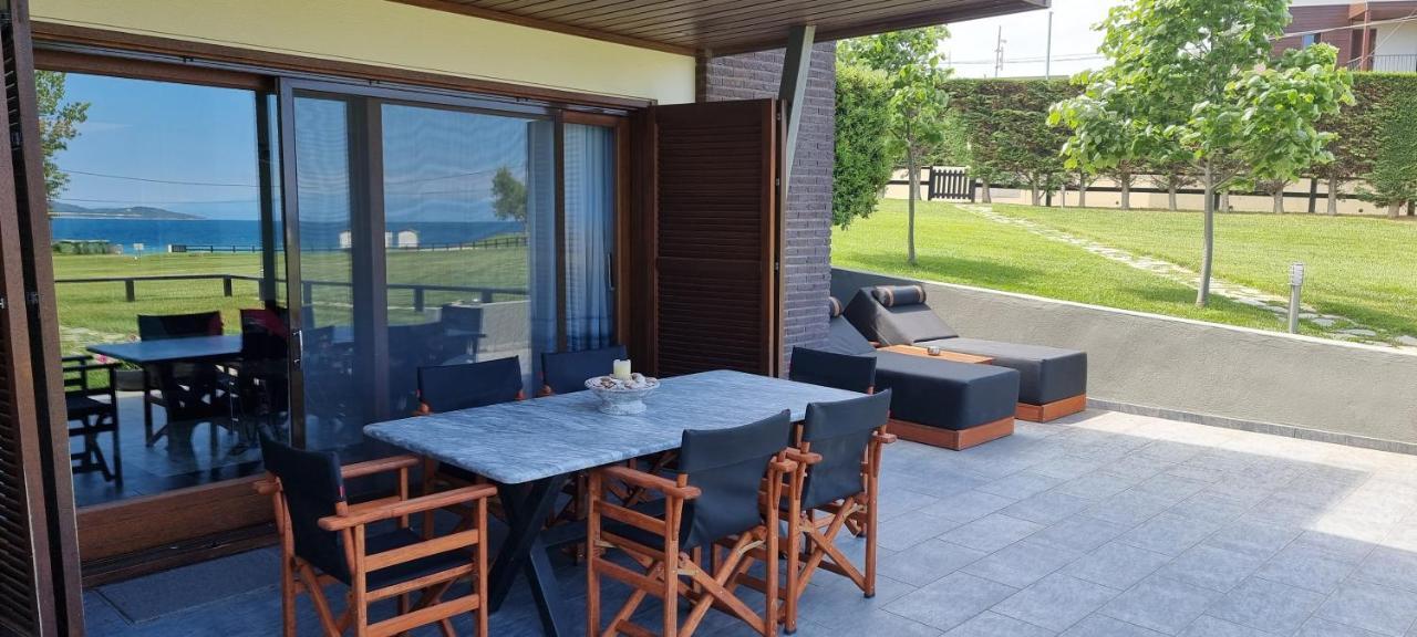 Heaven Luxury Villa Nea Roda Esterno foto