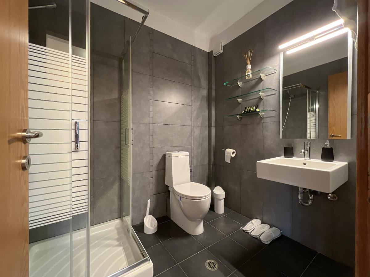 Heaven Luxury Villa Nea Roda Esterno foto