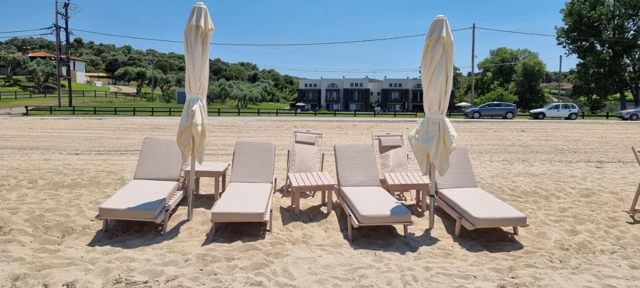 Heaven Luxury Villa Nea Roda Esterno foto